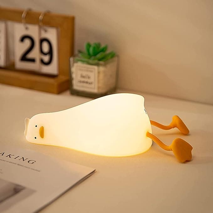 The Dreadful Quacker: LED Lamp That Can’t Stop Judging You!
